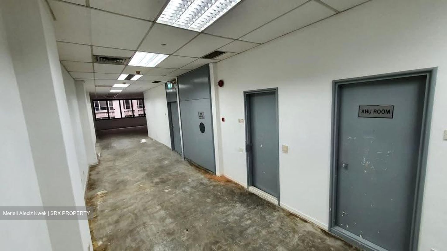 ERH Building (D1), Office #634972251